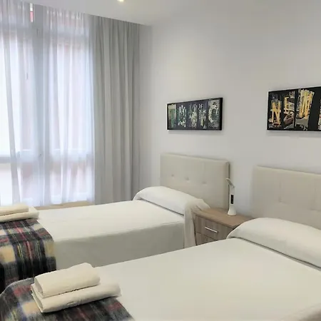 Reformado Y Centrico Piso Con Balcon. Office