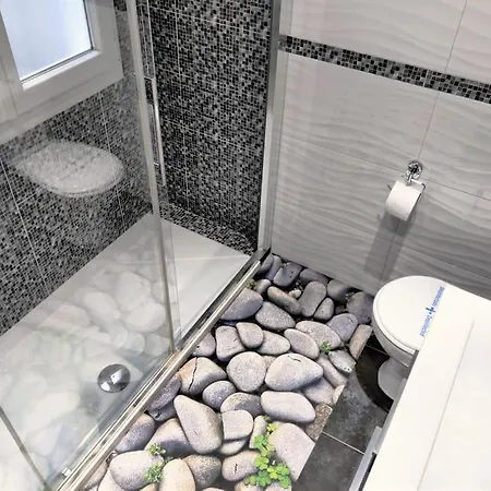 Reformado Y Centrico Piso Con Balcon. Office Apartment