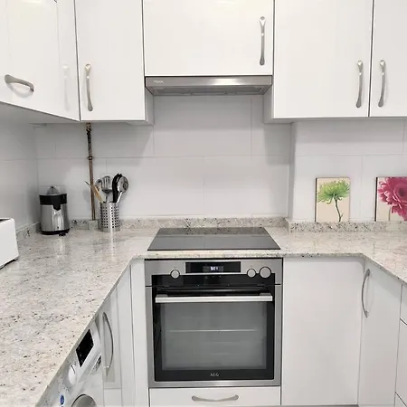 Apartment Reformado Y Centrico Piso Con Balcon. Office Santander